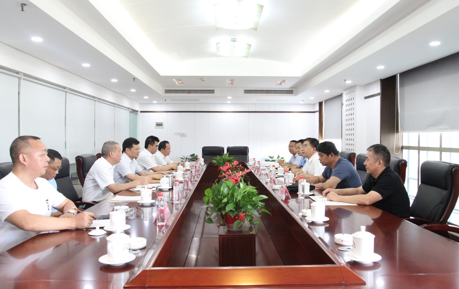 杨雄伟与山西二建辅导座谈IMG_4559_副本.jpg